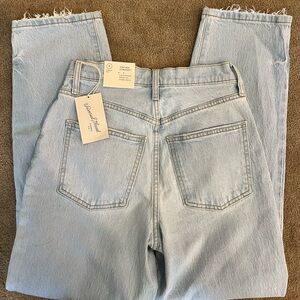 NWT Universal Thread Jeans